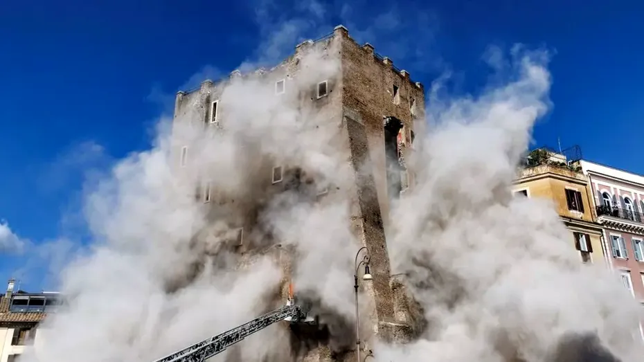 Mărturiile colegilor românului care a murit în urma prăbușirii turnului din Roma: „Totul se cutremura, am încercat să scăpăm