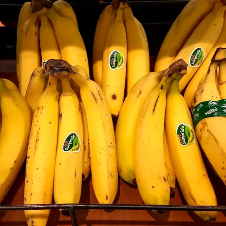 Bananele cu pete maronii: ce se schimbă în compoziția lor și sunt mai sănătoase sau doar mai dulci?