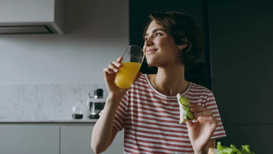 A slăbit 45 de kilograme cu o rețetă-minune de mic-dejun! Ce a consumat această femeie în fiecare zi