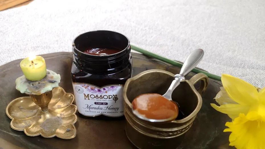 Miere crudă vs miere falsă – cum să le diferențiezi?