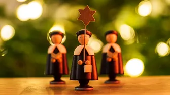 Când se merge, de fapt, la colindat? Tradițiile pe care mulți români le încalcă fără să știe