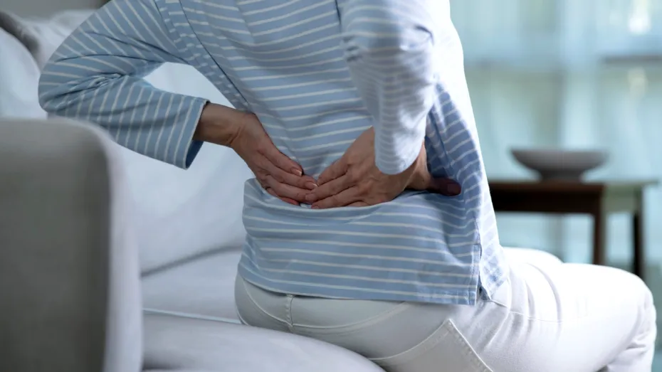 O simplă durere de spate s-a transformat într-un coșmar pentru o femeie. Ce diagnostic a primit