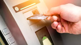 Nu mai cere chitanță la bancomat! Cum te poate expune o simplă hârtie la fraude