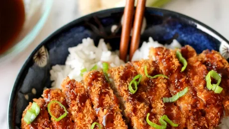Cum fac chinezii șnițele. Cea mai tare rețetă tradițională de șnițele chinezești