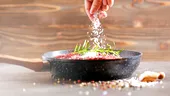 Cu ce să înlocuiești sarea când gătești. 10 alternative delicioase și sănătoase