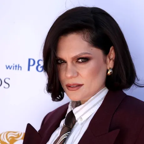 Jessie J, diagnosticată cu cancer la sân: „Mă voi întoarce cu un bust mai mare și mai multă muzică…”