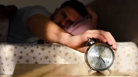 Secretul milionarilor. Ce să nu faci în prima oră după ce te trezești