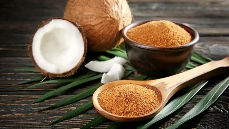 Zahărul de cocos îngrașă și NU este indicat pentru diabetici. Câte calorii are față de zahărul alb