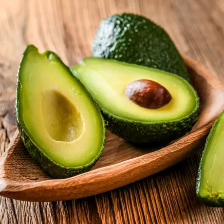 Cum să alegi avocado perfect. Trucul care îți arată că e copt