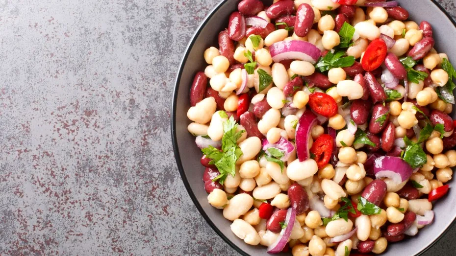 Beneficiile consumului zilnic de fasole și năut: reduc inflamația și scad colesterolul