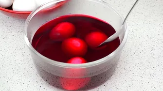 În ce zi trebuie să vopsești ouăle de Paște, de fapt. Mulți români au procedat greșit în fiecare an