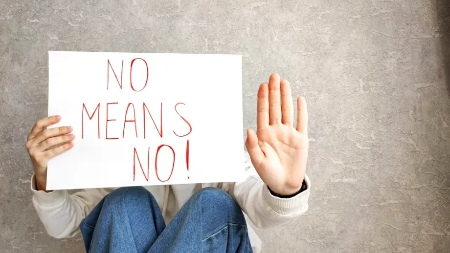 România introduce un concediu plătit fără precedent: 10 zile libere pentru victimele violenței domestice