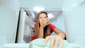 Ce să pui în frigider să scapi de mirosul neplăcut! Trucul să ai un miros proaspăt timp de două săptămâni
