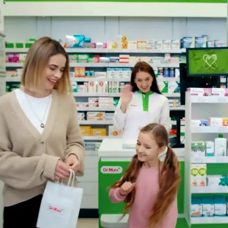 Ce salarii au farmacistele de la Dr Max. Câți lei primesc lunar acum, în 2026