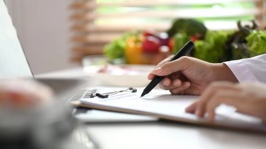 Ce să mănânci când ai spondiloză cervicală și fiere leneșă. Plan alimentar complet pe 7 zile