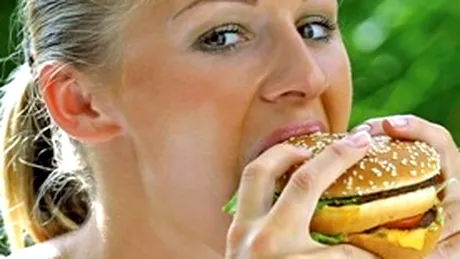 Junk-food îţi afectează sănătatea mentală