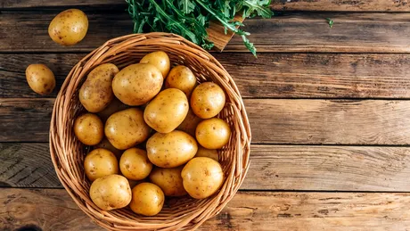 Păstrează cartofii proaspeți luni întregi! Metoda de depozitare corectă