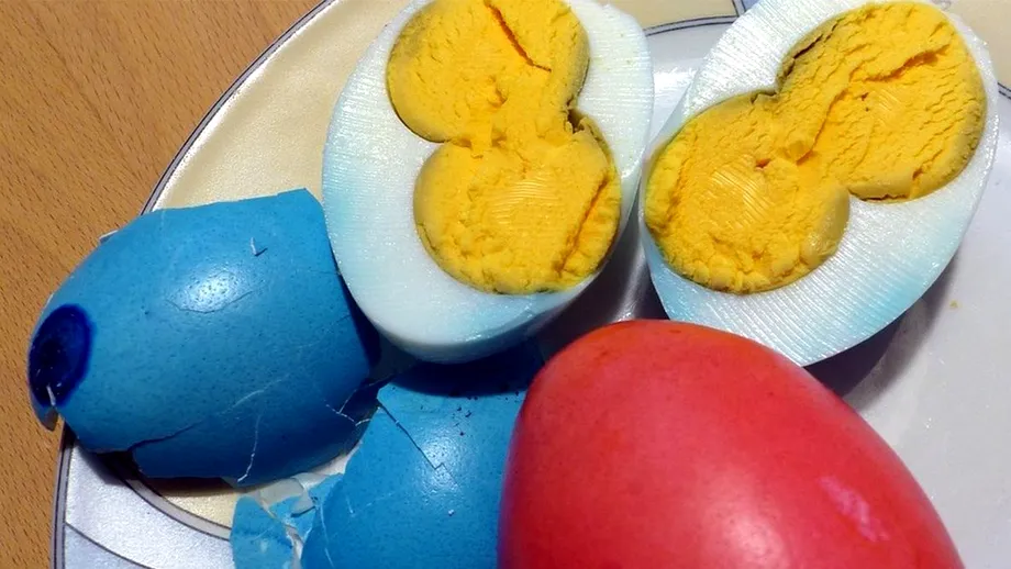 Ce sunt, de fapt, ouăle cu două gălbenușuri. Cât de sănătoase sunt, de fapt