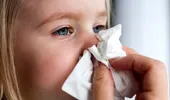 Cum prevenim şi tratăm răceala şi gripa la copii