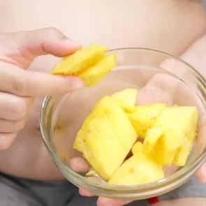 Consumul de ananas și declanșarea travaliul: ce e mit și ce e realitate