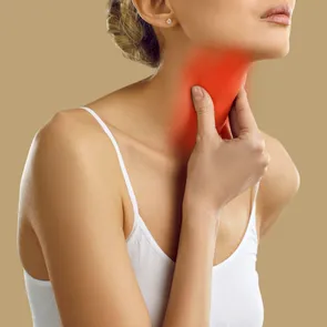 Ai observat un nodul la gât? Medicii explică când poate fi un semn de cancer tiroidian