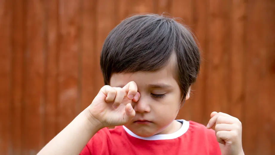 Singurul semn de colesterol mărit la copii. Apare pe ochi!