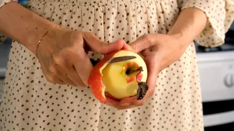 Două mere pe zi pot reduce colesterolul. Cum trebuie să le consumi: cu sau fără coajă?