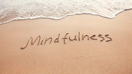 Exercițiile de mindfulness: beneficii și cum le poți integra în rutina zilnică
