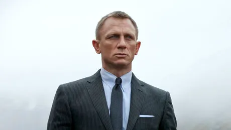 Daniel Craig mărturiseşte că i-a fost greu să se dezbrace în 