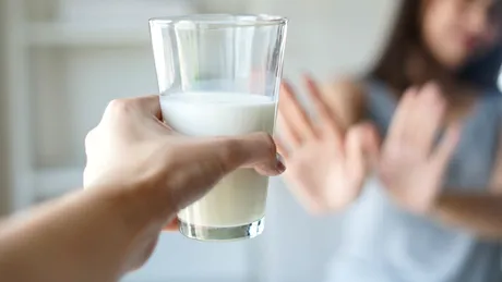 Laptele este esențial pentru oase puternice? Ce spun specialiștii
