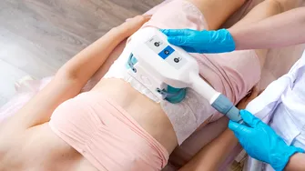 (P) Criolipoliza: cum funcționează înghețarea grăsimii, ce rezultate dă și cum alegeți o clinică serioasă