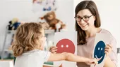 5 moduri de a ajuta părinții copiilor cu autism