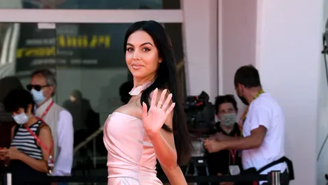 Ținute spectaculoase purtate de iubita lui Cristiano Ronaldo. TOP apariții