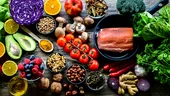 Ce trebuie să mănânci dacă ai psoriazis. Dieta care poate ajuta la reducerea inflamației și a puseelor