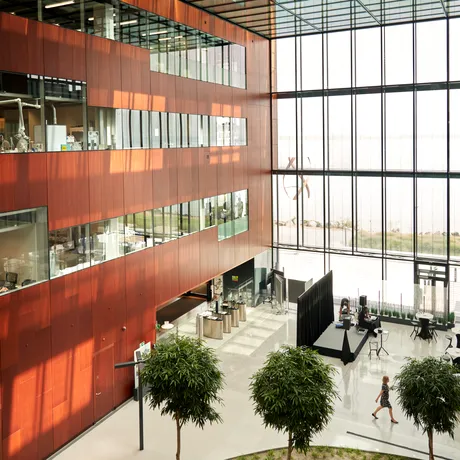 The Cube, laboratorul unde, prin inovație și știință, este construit viitorul fără fum