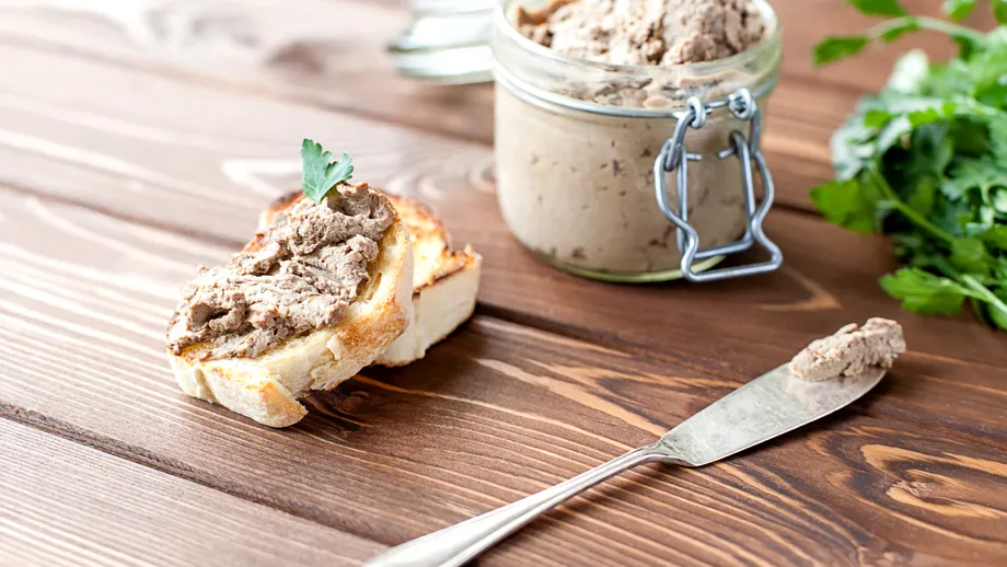 Rețetă simplă de post. Pateu de linte, recomandat de nutriționiști! Cum se prepară