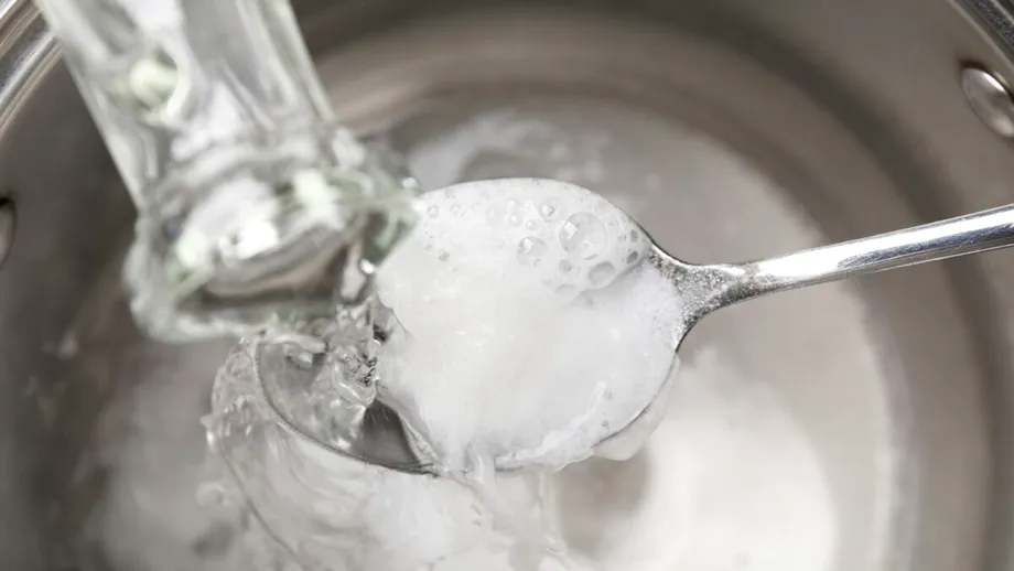 De ce să adaugi balsam de rufe în oțet. Un truc simplu cu multiple întrebuințări în casă