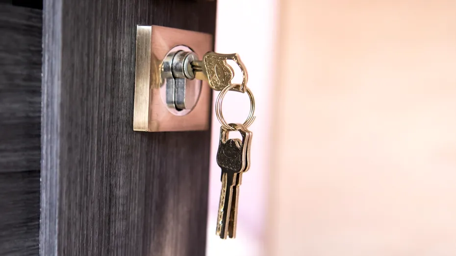 Cheile apartamentului tău pot fi un magnet pentru bani. Trebuie să le ții în locul potrivit