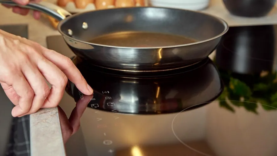 Adevărul despre tigăi! Ce pui în tigaie, pui și în corpul tău