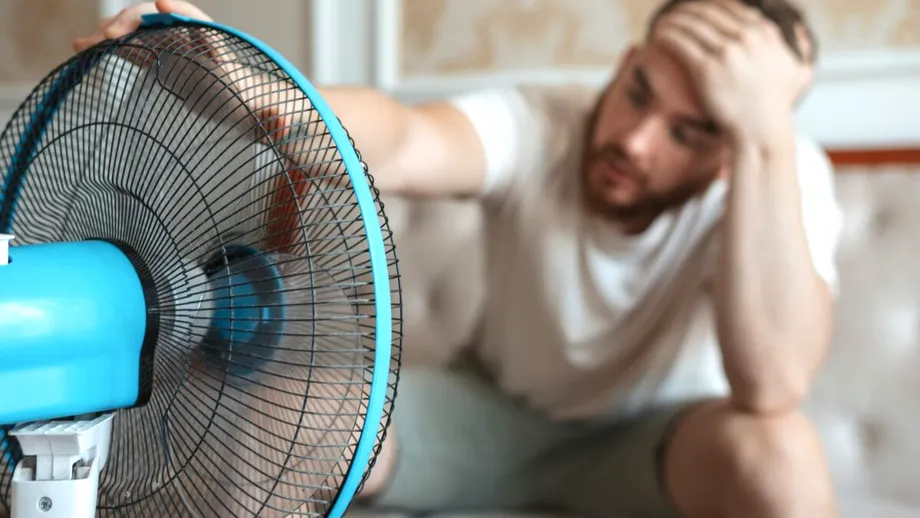 Cum să folosești corect ventilatorul să faci răcoare în casă. Trucul cu care reduci factura la curent, fără să mai folosești aerul condiționat