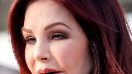 Cum arată Priscilla Presley, fosta soție a lui Elvis, la 76 de ani. Operațiile estetice i-au schimbat radical trăsăturile