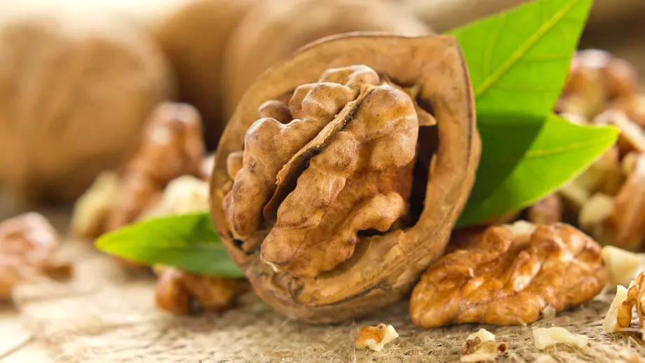 De ce este bine să consumi zilnic nuci - VIDEO by CSID