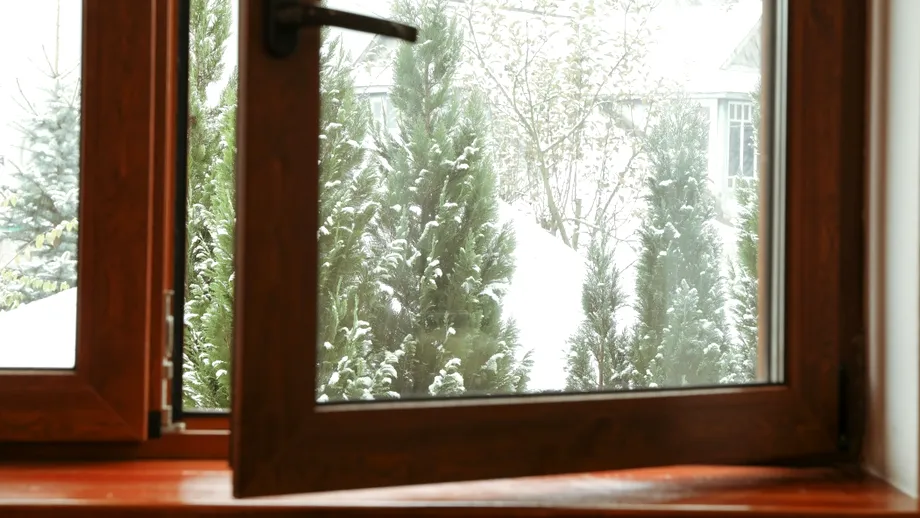 De ce trebuie să aerisești casa chiar și când e frig? Obiceiul simplu care îți protejează sănătatea