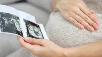Există o vârstă „perfectă” pentru a rămâne însărcinată? Mituri răspândite despre fertilitate