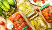 Secretul zarzavatului perfect pentru iarnă. Trucul gospodinelor care previne „floarea” din borcane