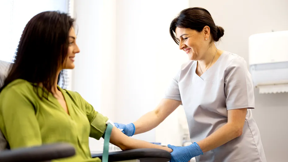 Analizele medicale anuale pe care e bine să le faci, în funcție de vârsta ta