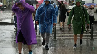 ANM a emis cod galben de ploi torențiale, grindină și descărcări electrice. Zonele cele mai afectate de alerta meteo 