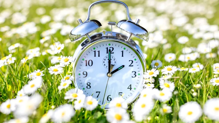 Cum să-ți adaptezi mai ușor corpul la ora de vară și să-ți „resetezi” axa intestin-creier. Nu mai simți oboseală și disconfort digestiv