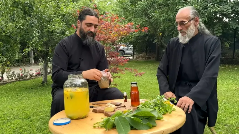 Limonada de deparazitare, recomandată de părintele Dimitrie, starețul Mănăstirii Antim-Troianu. Medicii anunță că un ingredient ar putea fi periculos