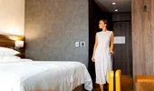 Trucul simplu pe care îl folosesc unii călători când ajung la hotel. Tot ce ai nevoie este de o sticlă de apă